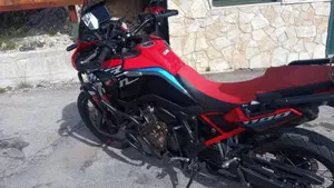 Honda Africa Twin CRF 1100L (2022 - 23)  (5)