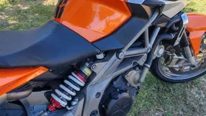 Aprilia Shiver 750 (2008 - 10)  (2)