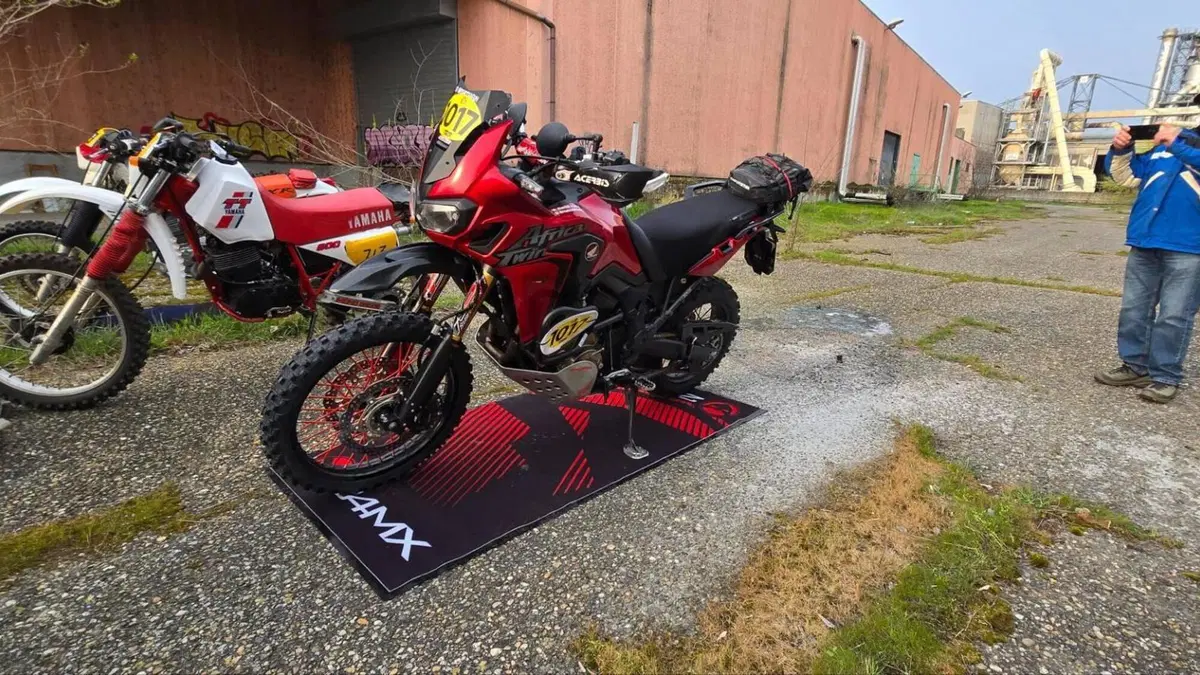 Honda Africa Twin CRF 1000L ABS (2016 - 17)  (2)