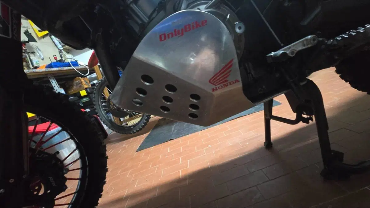 Honda Africa Twin CRF 1000L ABS (2016 - 17)  (5)