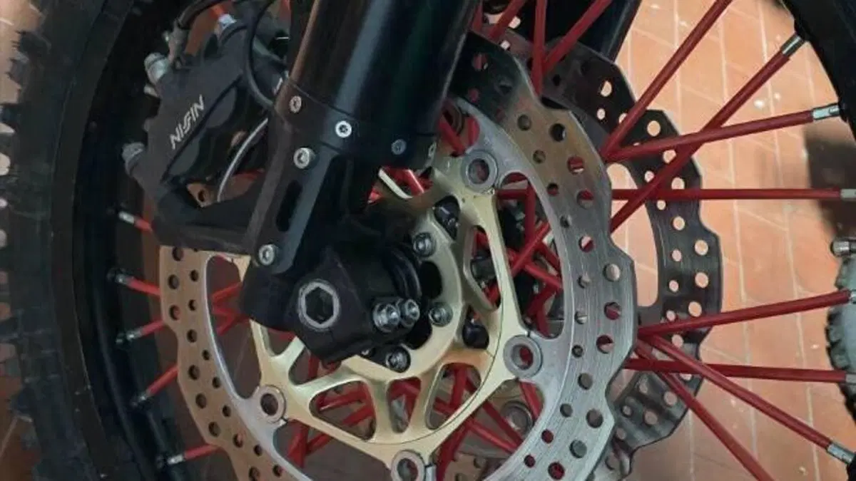 Honda Africa Twin CRF 1000L ABS (2016 - 17)  (14)