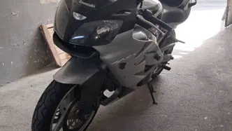 Kawasaki Ninja 600 ZX-6R (2000 - 02) usata