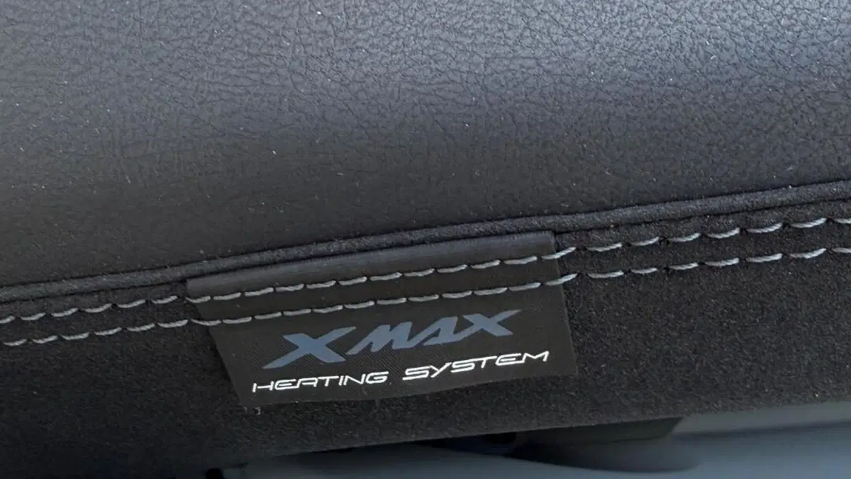 Yamaha X-Max 300 Tech Max+ (2025 - 26)  (6)