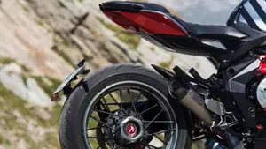 MV Agusta Brutale 800 EAS ABS (2016 - 19)  (2)