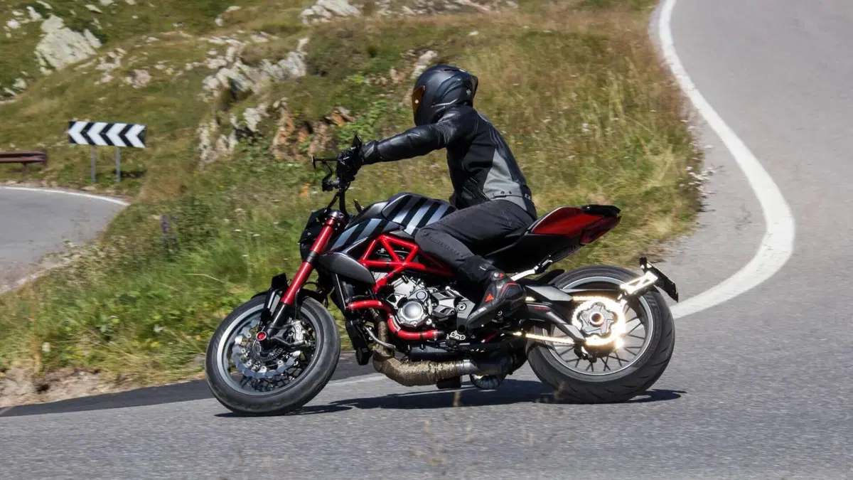 MV Agusta Brutale 800 EAS ABS (2016 - 19)  (5)