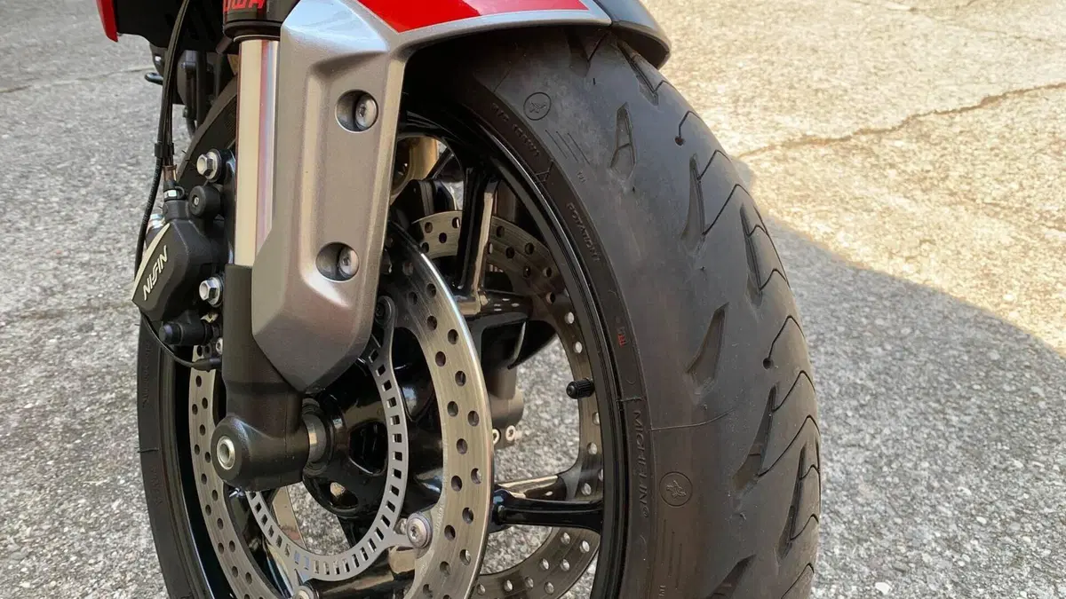 Triumph Trident 660 (2021 - 24)  (10)