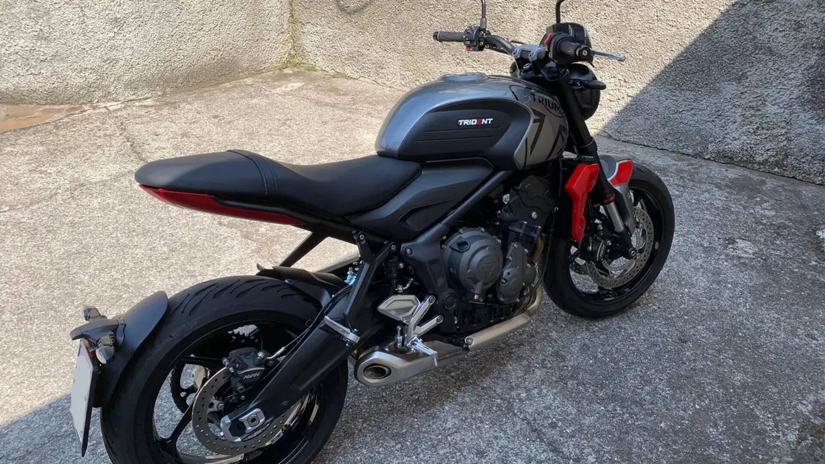 Triumph Trident 660 (2021 - 24)  (2)