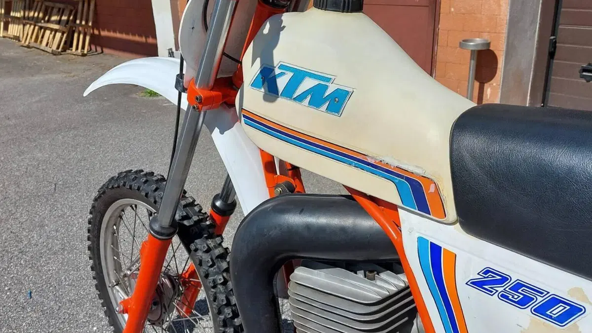 KTM   (3)