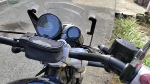 Royal Enfield Super Meteor 650 (2023 - 26)  (2)