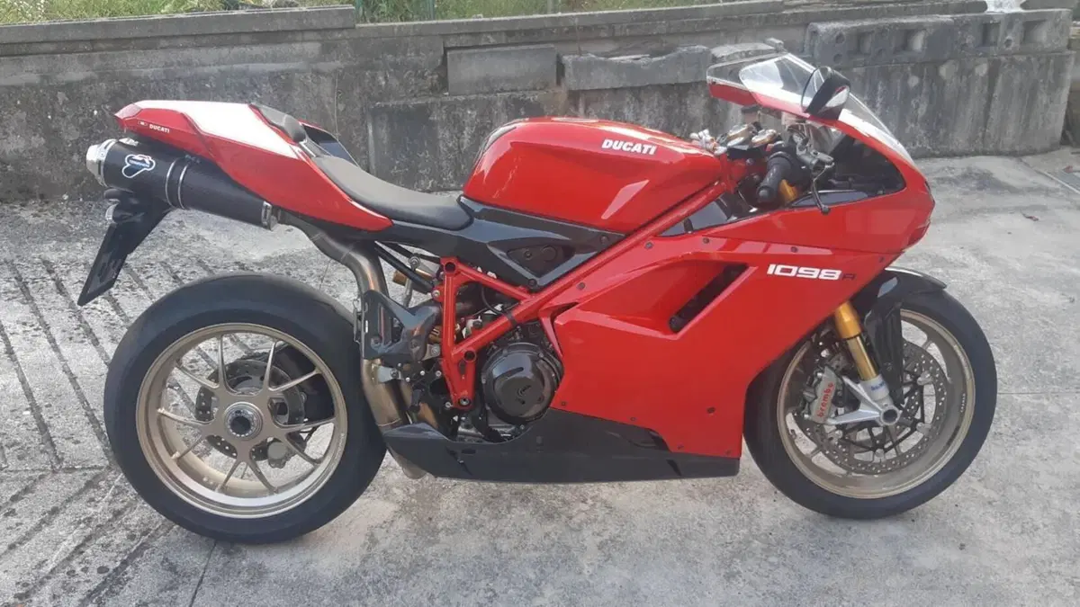 Ducati 1098 R (2007 - 11)  (2)