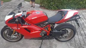 Ducati 1098 R (2007 - 11)  (3)