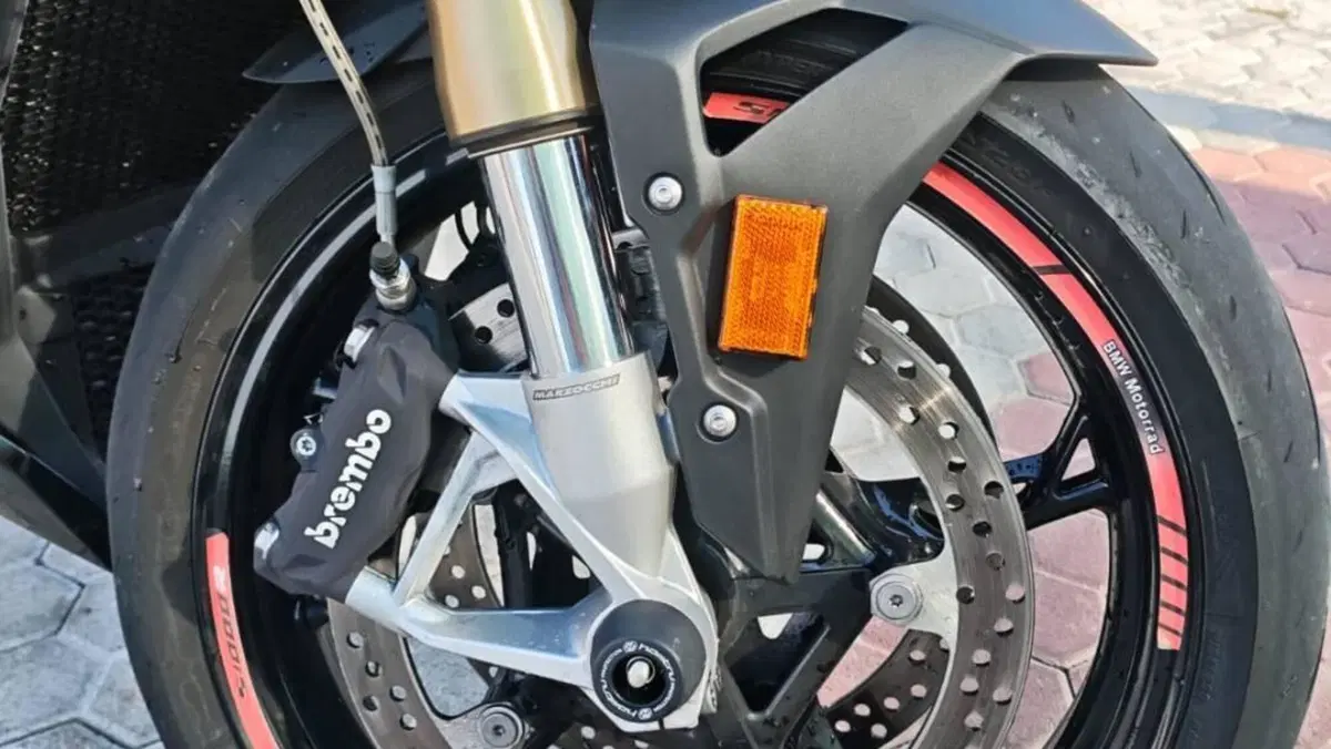 Bmw S 1000 R (2021 - 24)  (2)