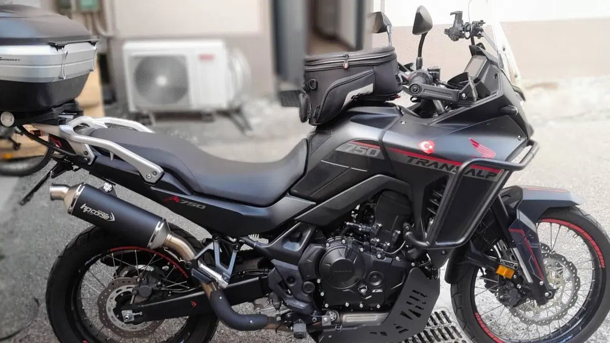 Honda Transalp XL750 (2023 - 24)  (2)