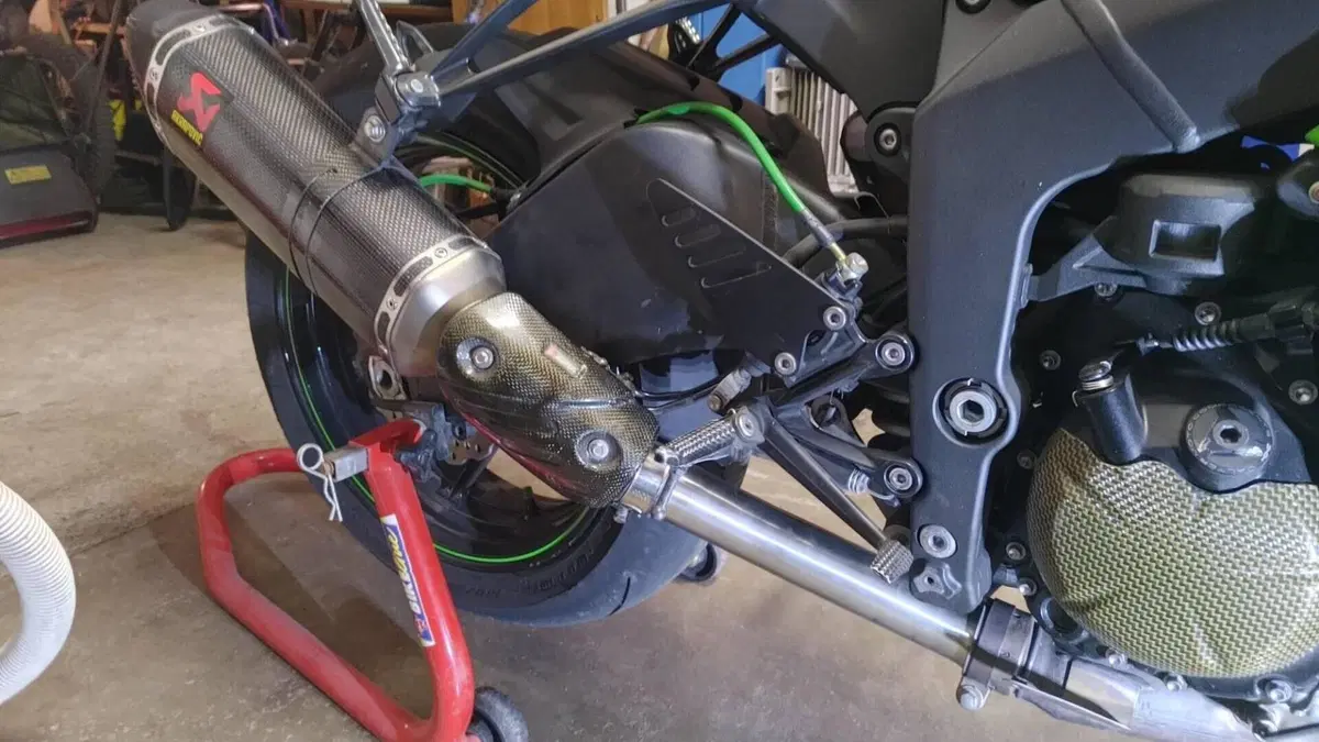 Kawasaki Ninja 600 ZX-6R (2009 - 16)  (4)
