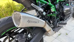Kawasaki Z 900 (2025 - 27)  (8)