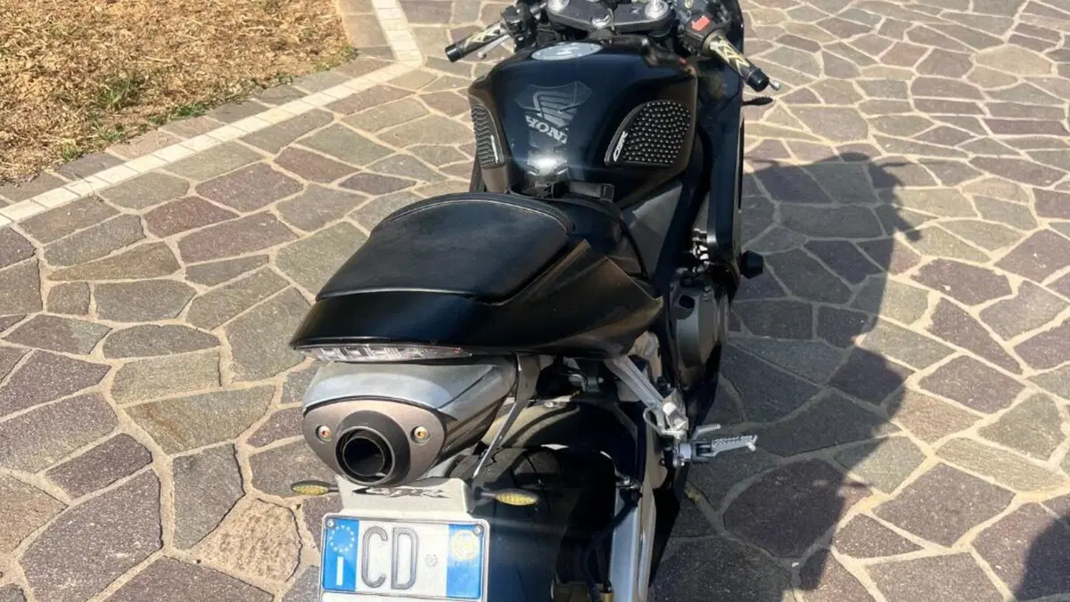 Honda CBR 600 RR (2003 - 04)  (4)