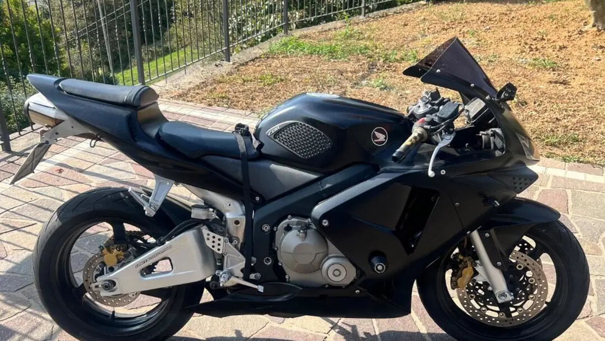 Honda CBR 600 RR (2003 - 04)  (5)