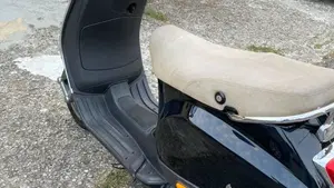 Vespa LX 50 4T (2009 - 14)  (3)