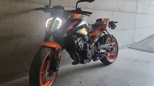 KTM 890 Duke GP (2022 - 23)  (2)
