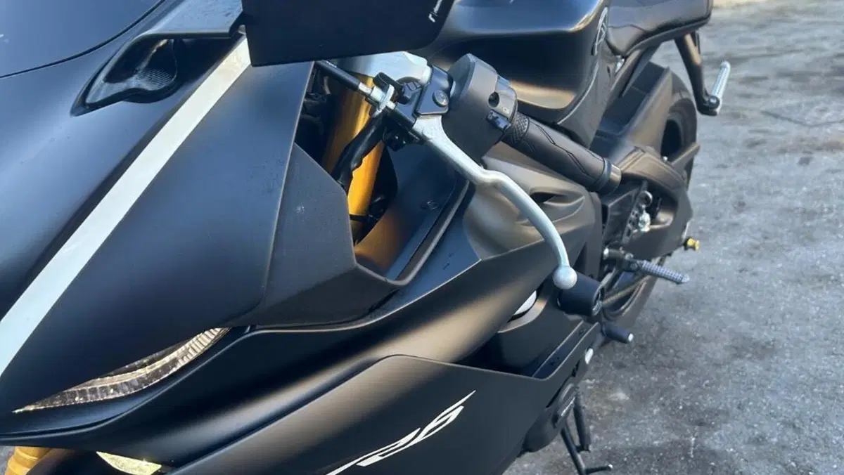Yamaha YZF R6 (2017 - 20)  (4)
