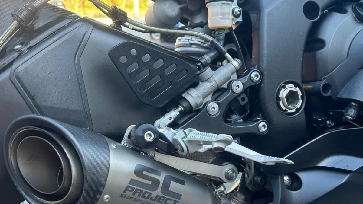 Yamaha YZF R6 (2017 - 20)  (9)