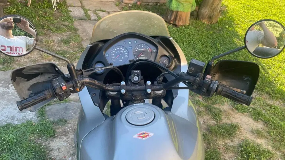 Honda Transalp XL 650V (2000 - 04)  (4)