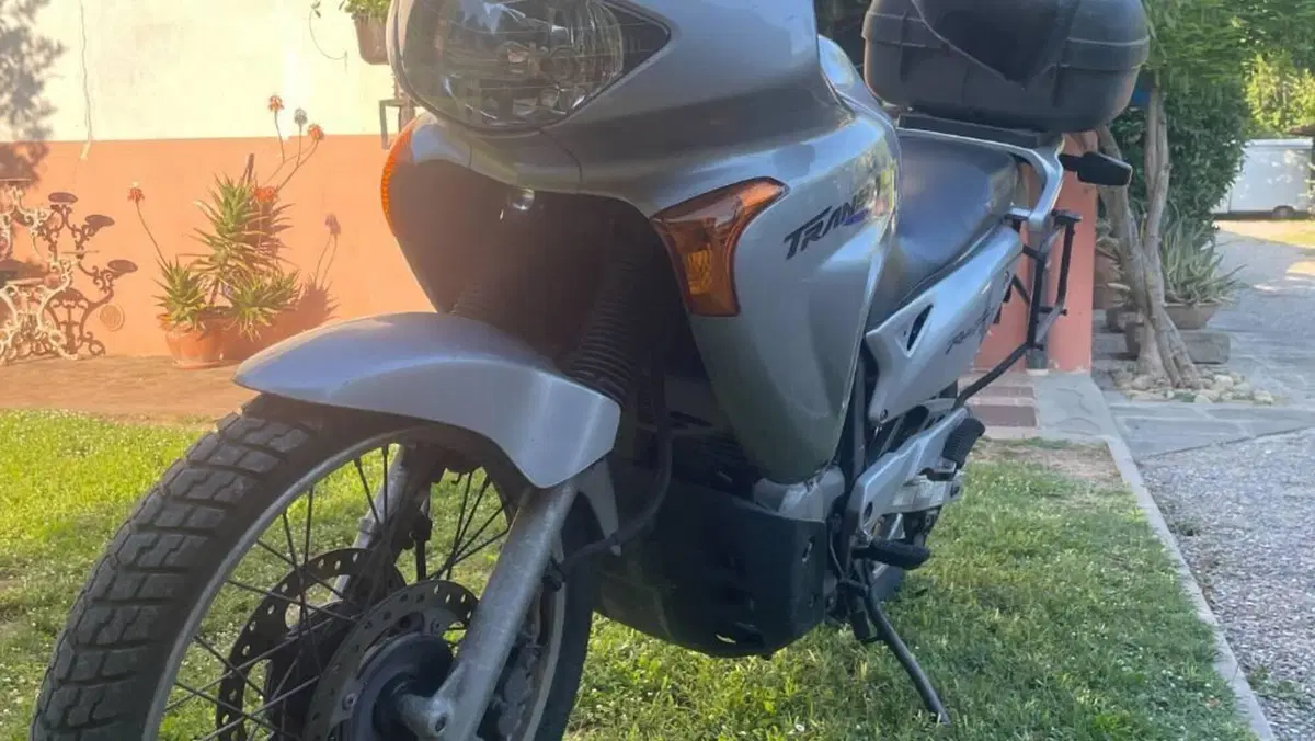 Honda Transalp XL 650V (2000 - 04)  (2)