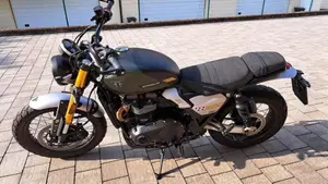 Triumph Scrambler 900 (2026)  (5)