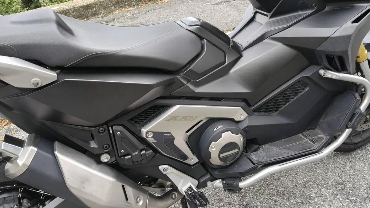 Honda X-ADV 750 DCT Gravel (2021 - 24)  (5)