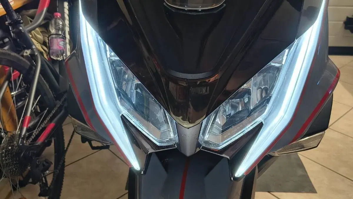 Kymco AK 550 (2017 - 19)  (3)