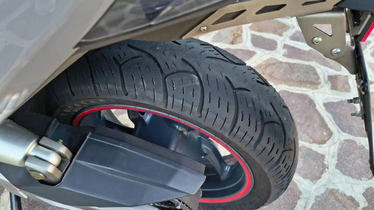 Kymco AK 550 (2017 - 19)  (5)