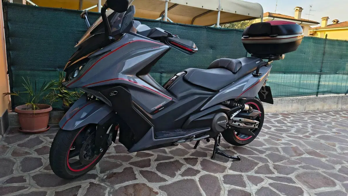 Kymco AK 550 (2017 - 19)  (9)