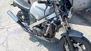 Honda VFR 750 F (1986 - 87)  (2)