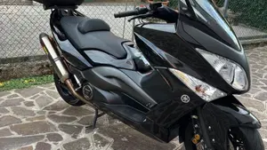 Yamaha T-Max 500 White Max (2010 - 11)  (2)