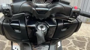 Yamaha T-Max 500 White Max (2010 - 11)  (4)