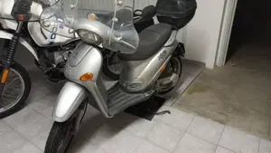 Piaggio Liberty 50 4T (2002 - 03)  (2)