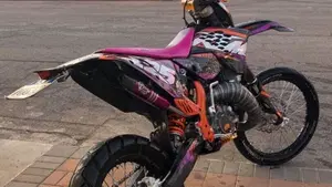 KTM 125 EXC (2010)  (6)