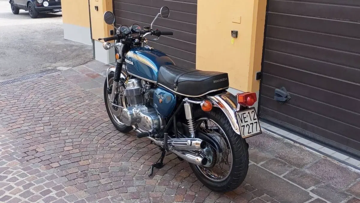 Honda   (19)