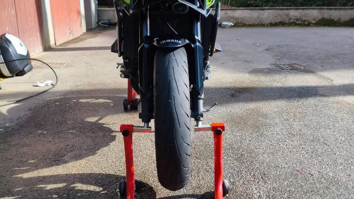 Yamaha MT-09 (2017 - 20)  (3)