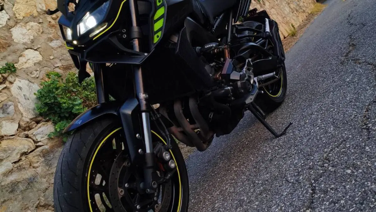 Yamaha MT-09 (2017 - 20)  (8)