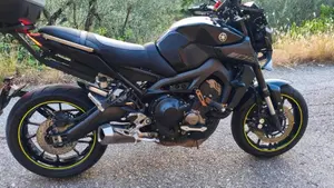 Yamaha MT-09 (2017 - 20)  (10)