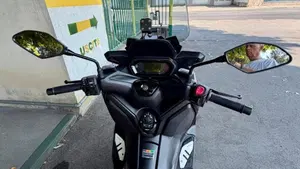 Yamaha X-Max 300 (2021 - 24)  (3)