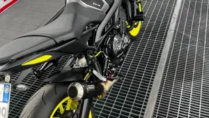 Yamaha MT-09 (2017 - 20)  (5)