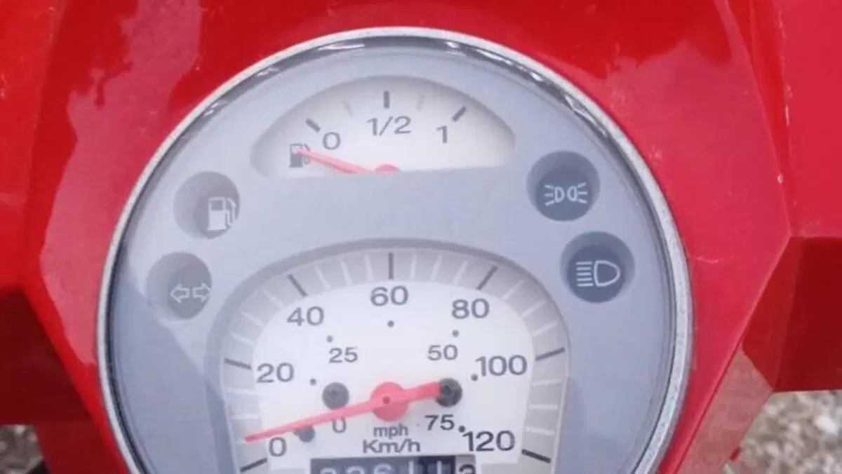Piaggio Vespa 150 PX MA a.e.  (3)