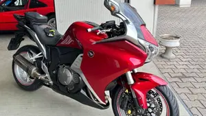 Honda VFR 1200 F ABS (2009 - 16)  (8)