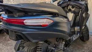 Piaggio MP3 530 Hpe Exclusive (2025 - 26) 