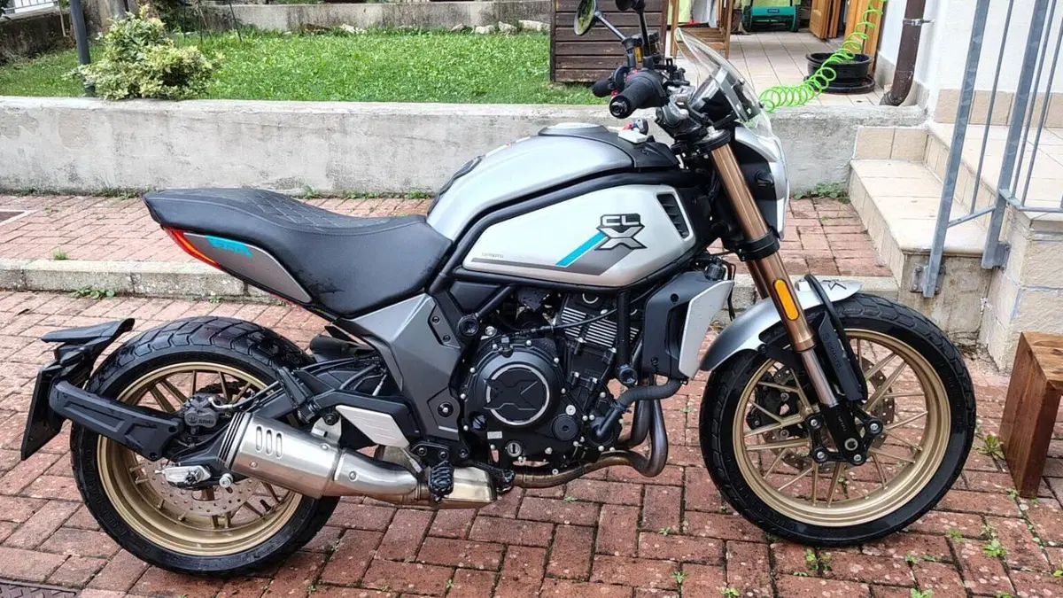 CFMOTO 700CL-X Heritage (2021 - 26)  (2)
