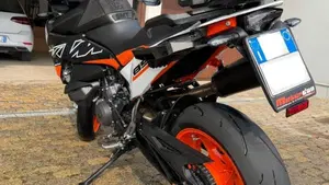 KTM 890 SMT (2023 - 25)  (4)