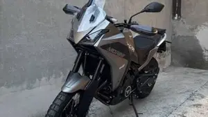 Moto Morini X-Cape 650 (2021 - 26)  (4)