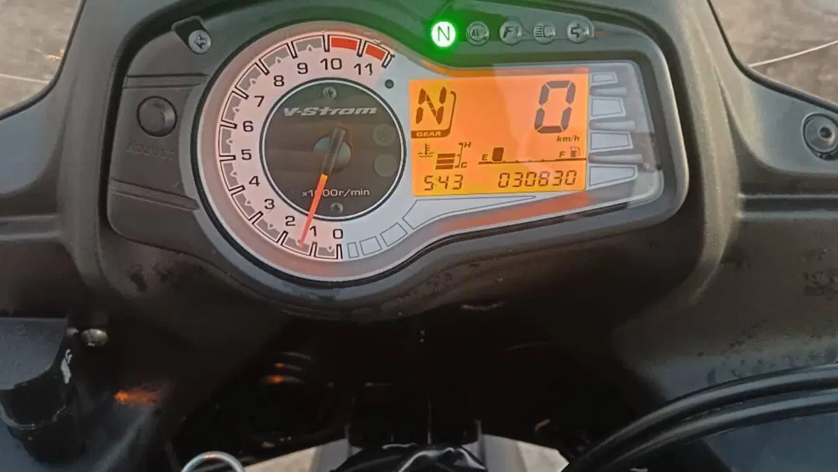 Suzuki V-Strom 650 ABS (2011 - 17)  (3)